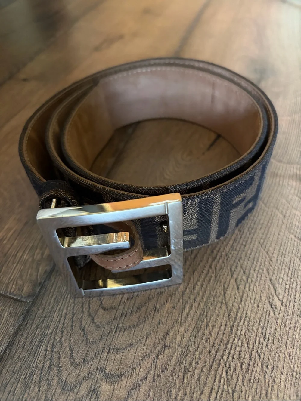 Fendi signature brown leather belt size US 34